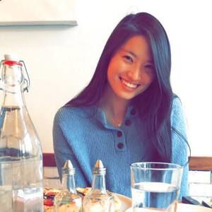 Meet your Posher, Stephanie